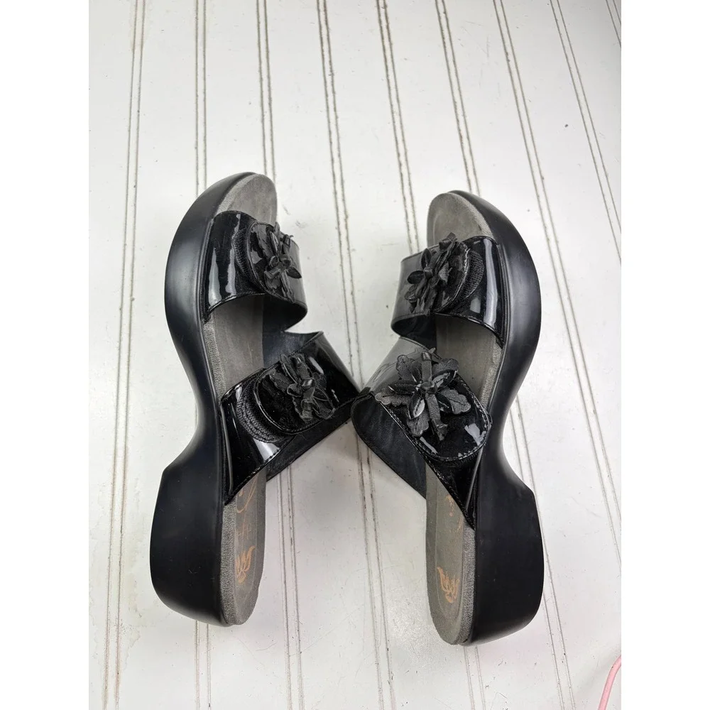 Dansko Donna Black Patent Leather Wedge Slide Sandals Women's EU 40 US 9–9.5